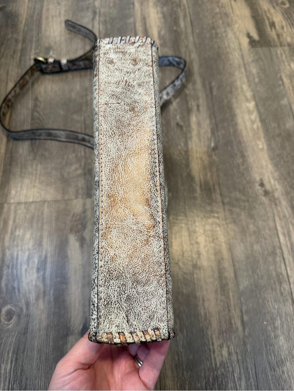 Patricia Nash Sarola Tooled Leather Crossbody Bag Gold & Ivory Floral Western - Picture 5 of 11